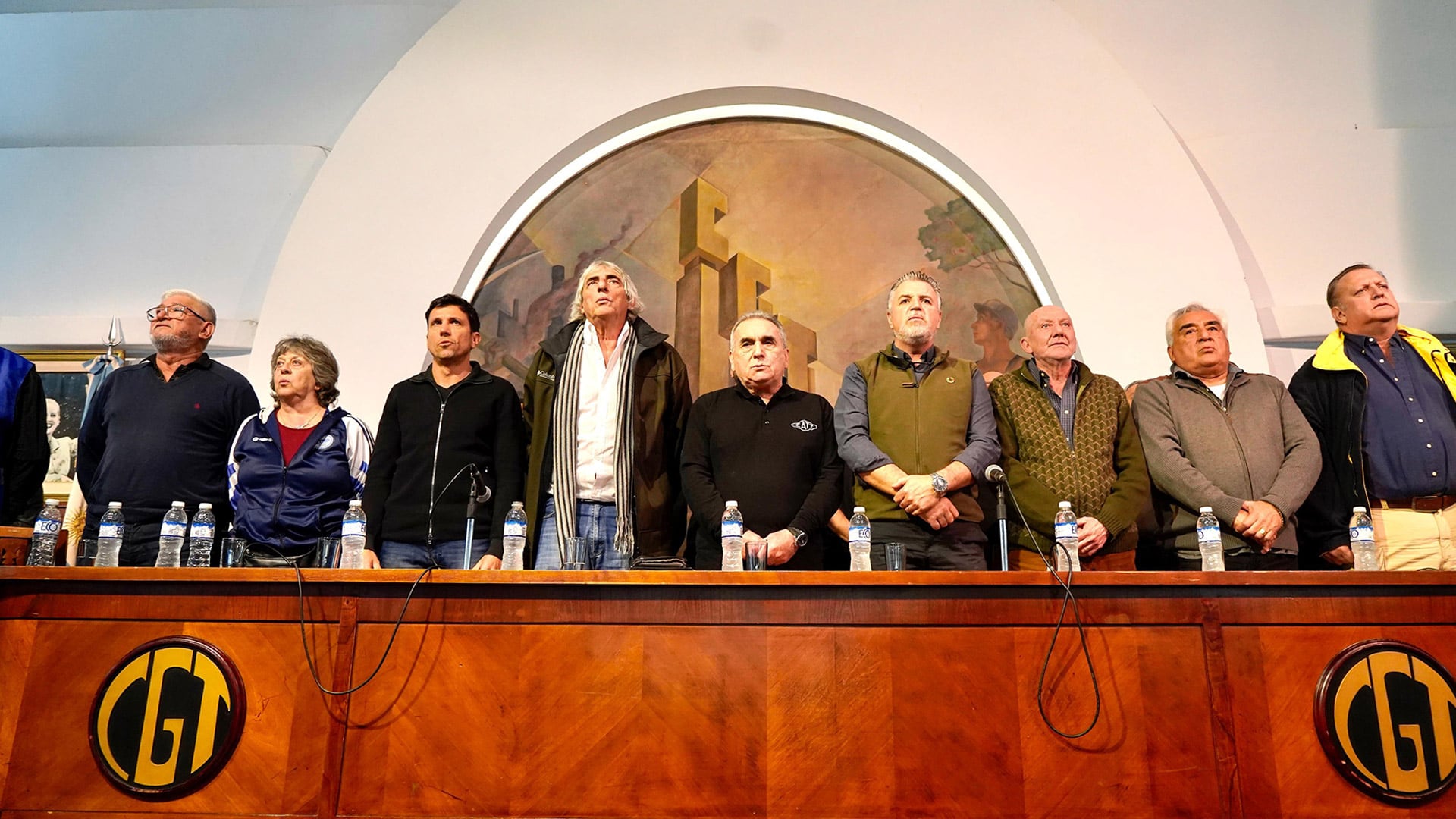 la-cgt-empezo-el-precalentamiento-para-renovar-su-conduccion-que-se-discute-las-nuevas-figuras-y-la-postura-ante-milei-2 La CGT empezó el precalentamiento para renovar su conducción: qué se discute, las nuevas figuras y la postura ante Milei