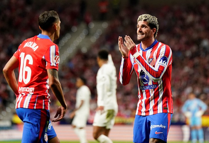 la-llegada-de-almada-mueve-el-tablero-en-el-atletico-quien-se-va-2 La llegada de Almada mueve el tablero en el Atlético: ¿quién se va?