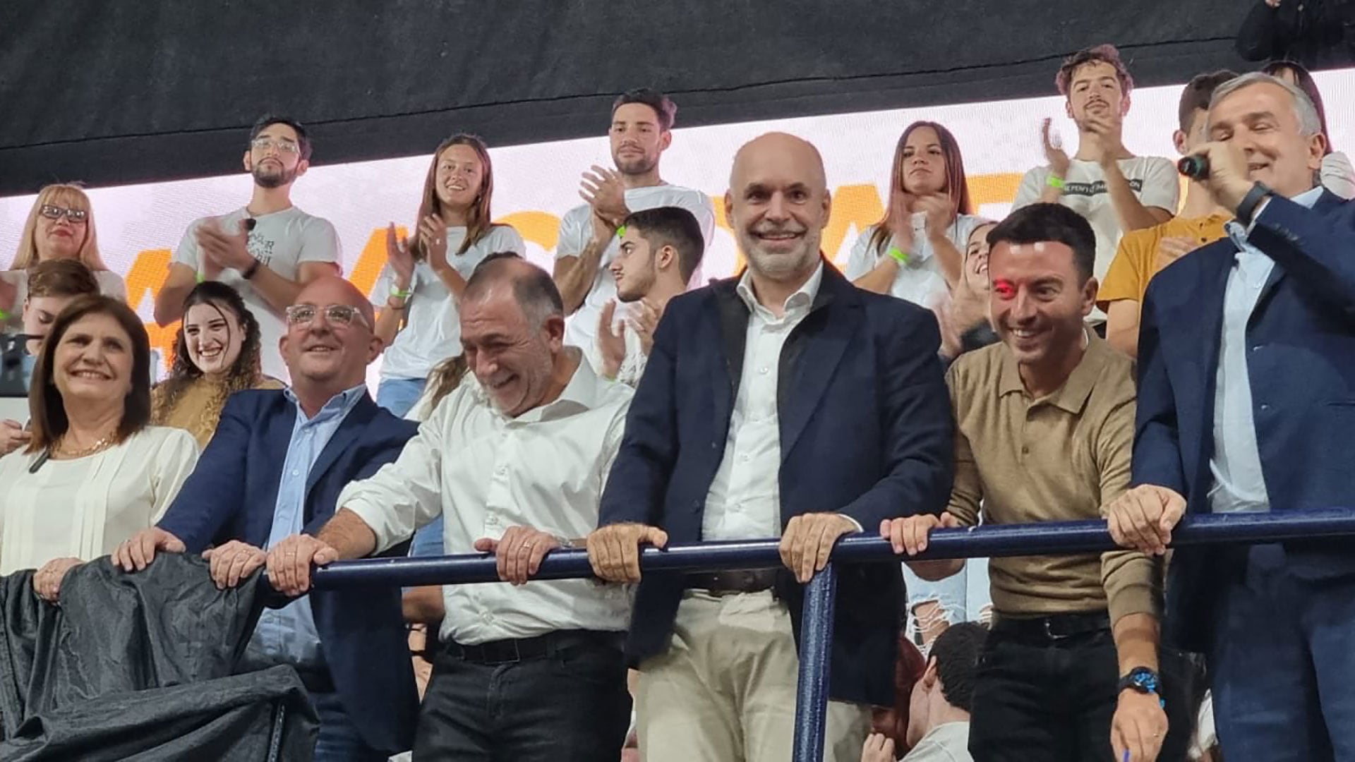 la-ucr-de-cordoba-quedo-habilitada-para-un-acuerdo-con-la-libertad-avanza-y-crece-la-tension-interna-2 La UCR de Córdoba quedó habilitada para un acuerdo con La Libertad Avanza y crece la tensión interna
