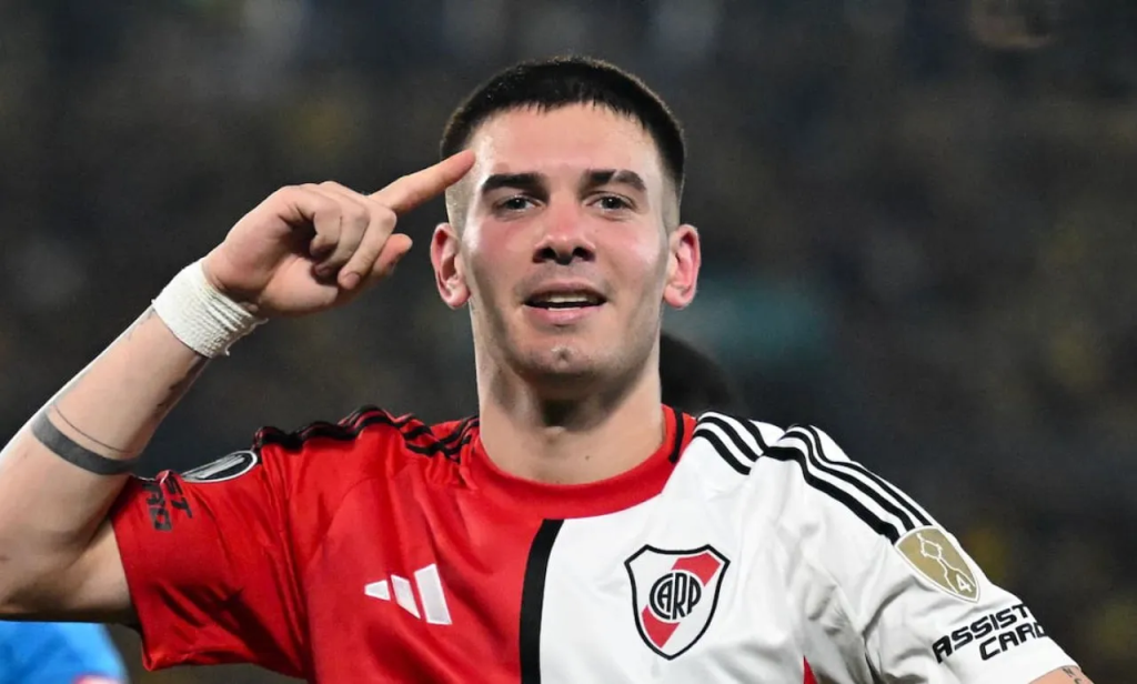 Los vinilos de Mastantuono: el lado rockero del crack argentino que fichó el Real Madrid