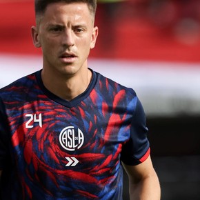 newells-se-desprenderia-de-un-jugador-para-poder-cerrar-al-volante-que-quiere-fabbiani-2 Newell's se desprendería de un jugador para poder cerrar al volante que quiere Fabbiani