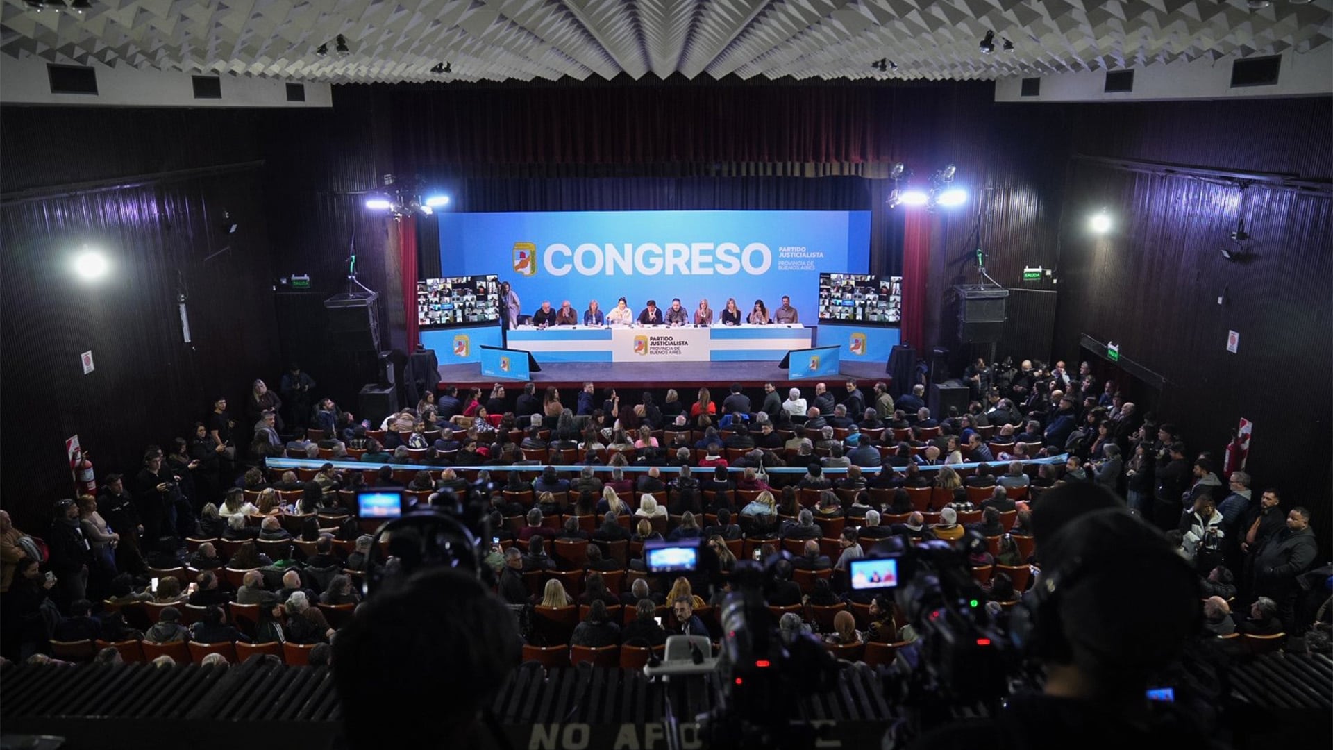 nueva-cumbre-en-la-plata-kicillof-massa-y-maximo-kirchner-afinaron-el-acuerdo-para-presentar-una-alianza-conjunta-3 Nueva cumbre en La Plata: Kicillof, Massa y Máximo Kirchner afinaron el acuerdo para presentar una alianza conjunta