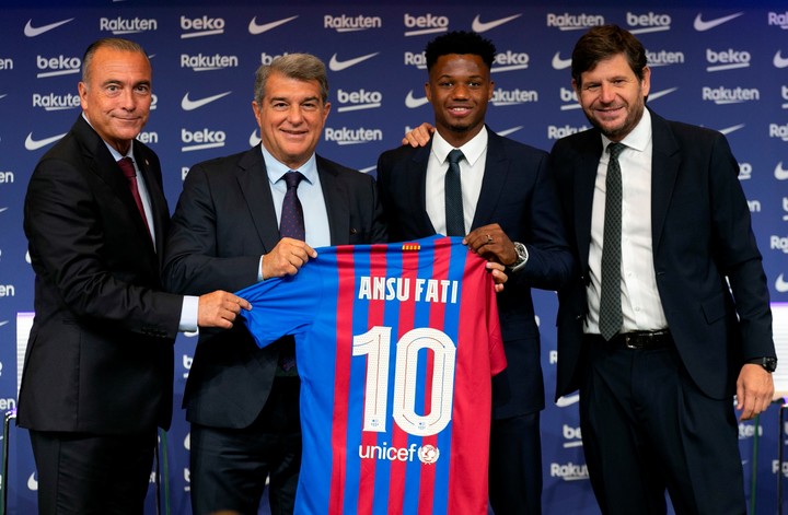 se-confirmo-la-salida-del-sucesor-de-messi-del-barcelona-2 Se confirmó la salida del sucesor de Messi del Barcelona
