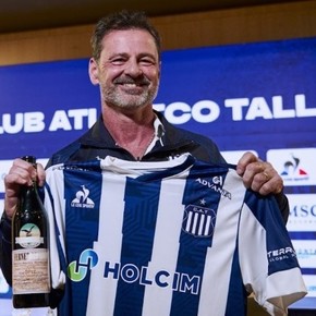 tevez-llego-al-pais-para-asumir-como-dt-de-talleres-nos-vemos-en-cordoba-3 Tevez llegó al país para asumir como DT de Talleres: "Nos vemos en Córdoba"