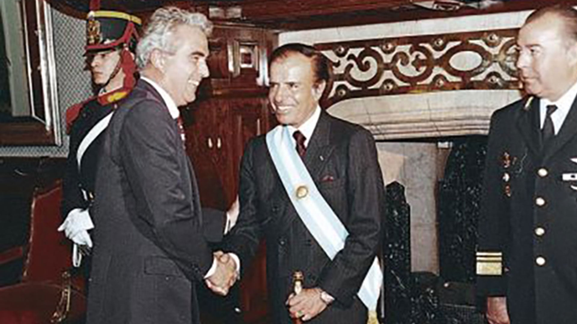 un-ex-funcionario-de-carlos-menem-pidio-disolver-el-congreso-solo-nos-ha-dado-tristes-espectaculos-este-ano-1 Un ex funcionario de Carlos Menem pidió disolver el Congreso: “Solo nos ha dado tristes espectáculos este año”