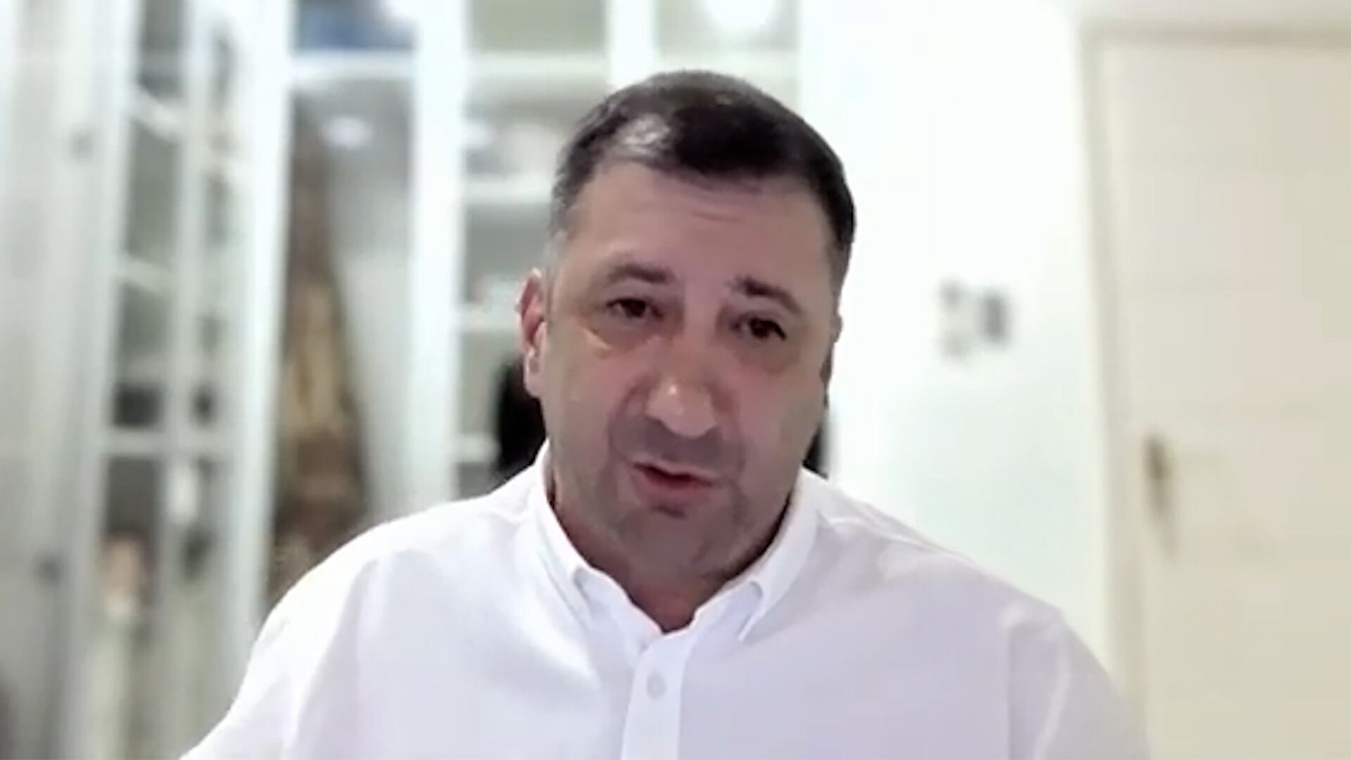 edgardo-kueider-reitero-que-es-inocente-critico-a-arroyo-salgado-y-comparo-su-caso-con-el-de-los-bolsos-de-jose-lopez-1 Edgardo Kueider reiteró que es inocente, criticó a Arroyo Salgado y comparó su caso con el de los bolsos de José López