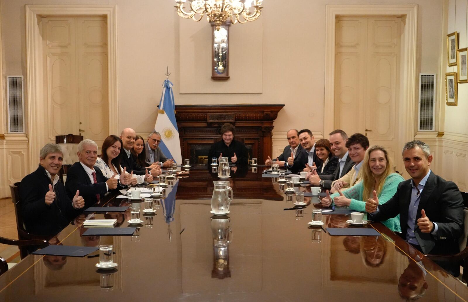 el-nuevo-tablero-del-poder-libertario-como-queda-el-gabinete-de-milei-despues-del-cierre-de-listas-y-que-reemplazos-se-esperan-2 El nuevo tablero del poder libertario: cómo queda el Gabinete de Milei después del cierre de listas y qué reemplazos se esperan