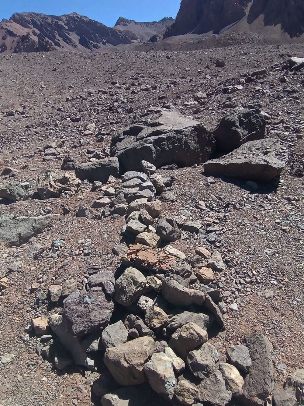 impactante-descubrimiento-en-el-aconcagua-hallaron-rastros-incaicos-en-zonas-ineditas-2 Impactante descubrimiento en el Aconcagua: hallaron rastros incaicos en zonas inéditas