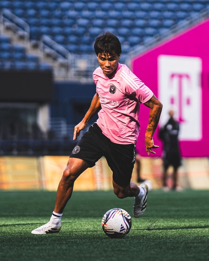 inter-miami-se-prepara-para-la-final-de-la-leagues-cup-entrenamiento-en-el-lumen-field-messi-distendido-y-el-posible-11-1 Inter Miami se prepara para la final de la Leagues Cup: entrenamiento en el Lumen Field, Messi distendido y el posible 11