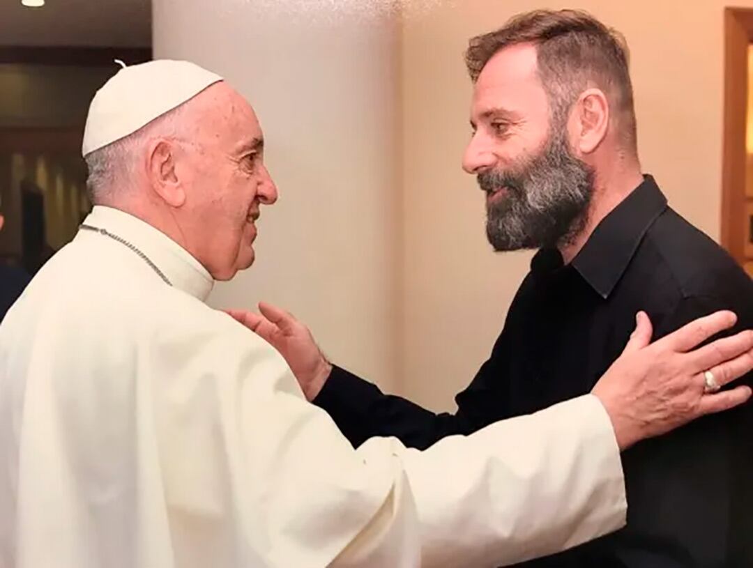 juan-carlos-molina-mi-candidatura-la-definio-el-dedo-de-los-mas-pobres-frente-a-la-tumba-del-papa-francisco-1 Juan Carlos Molina: “Mi candidatura la definió el dedo de los más pobres frente a la tumba del papa Francisco”