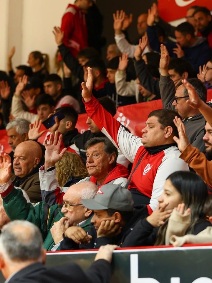 juan-cavagliatto-en-su-reeleccion-como-presidente-de-instituto-no-duermo-no-como-tranquilo-y-estoy-preocupado-como-todos-2 Juan Cavagliatto, en su reelección como presidente de Instituto: "No duermo, no como tranquilo y estoy preocupado como todos"