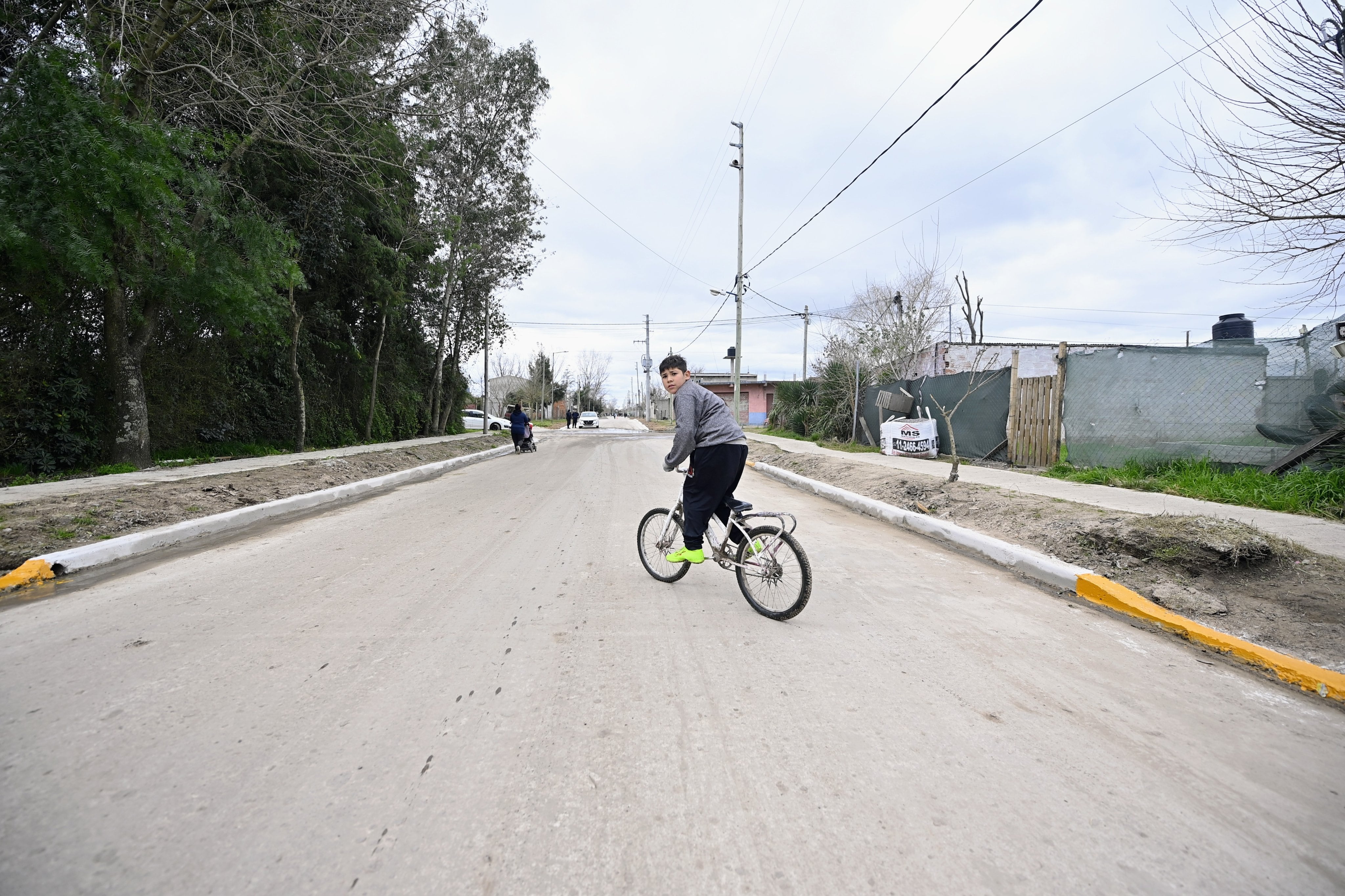 kicillof-le-respondio-a-milei-viene-solo-para-sacarse-una-foto-pero-no-se-anima-a-caminar-los-barrios-3 Kicillof le respondió a Milei: “Viene solo para sacarse una foto, pero no se anima a caminar los barrios”
