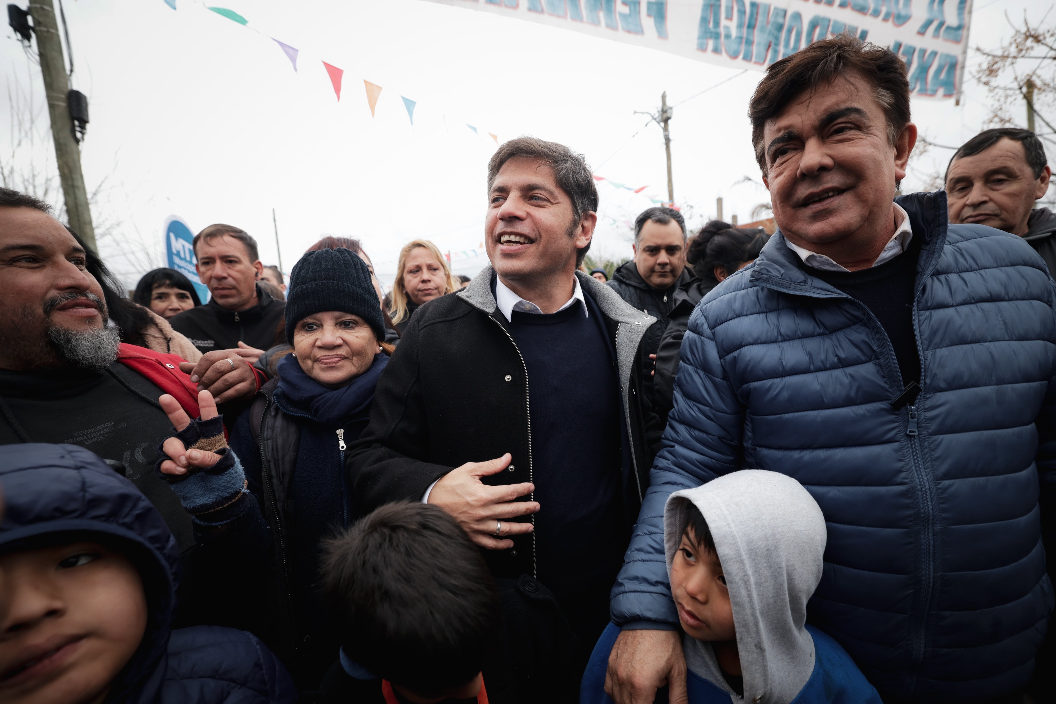 kicillof-le-respondio-a-milei-viene-solo-para-sacarse-una-foto-pero-no-se-anima-a-caminar-los-barrios Kicillof le respondió a Milei: “Viene solo para sacarse una foto, pero no se anima a caminar los barrios”
