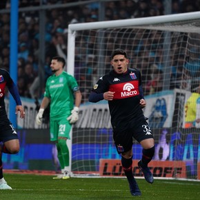la-gastada-de-tigre-para-racing-tras-vencerlo-sobre-la-hora-con-el-gol-de-un-ex-independiente-4 La gastada de Tigre para Racing tras vencerlo sobre la hora con el gol de un ex Independiente
