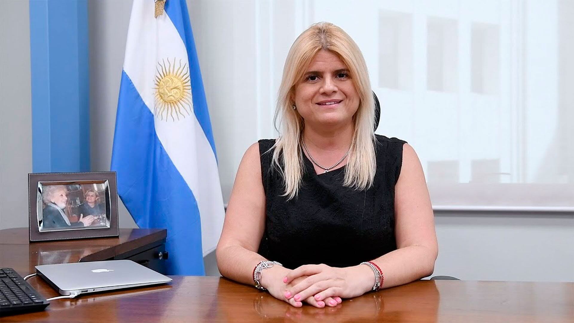paola-barritta-la-hija-de-un-ex-barra-brava-de-boca-que-esta-detras-del-paro-que-afecta-al-servicio-aeronautico-7 Paola Barritta, la hija de un ex barra brava de Boca que está detrás del paro que afecta al servicio aeronáutico