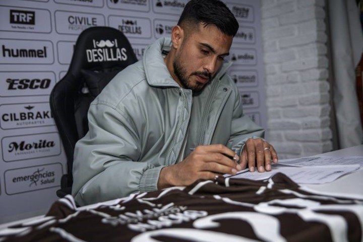 platense-anuncio-la-renovacion-de-nacho-vazquez-pese-a-que-boca-y-racing-mostraron-interes-1 Platense anunció la renovación de Nacho Vázquez, pese a que "Boca y Racing mostraron interés"