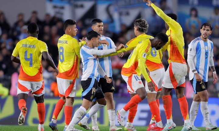 por-culpa-de-la-gente-hay-menos-entradas-para-la-seleccion-1 Por culpa de la gente hay menos entradas para la Selección