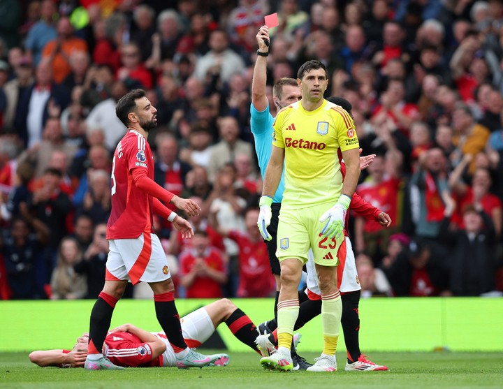 por-que-dibu-martinez-no-esta-en-el-debut-del-aston-villa-en-la-premier-league-1 Por qué Dibu Martínez no está en el debut del Aston Villa en la Premier League