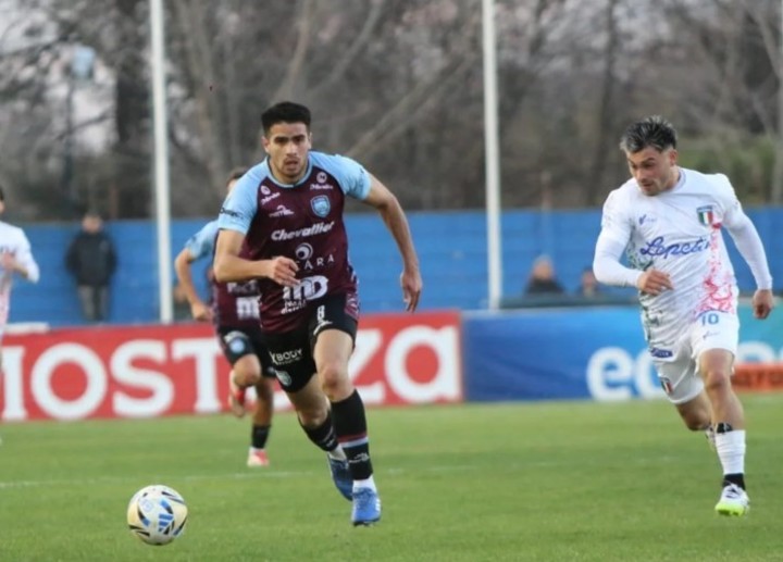 respira-midland-excursionistas-y-villa-san-carlos-empataron-sin-goles-1 Respira Midland: Excursionistas y Villa San Carlos empataron sin goles