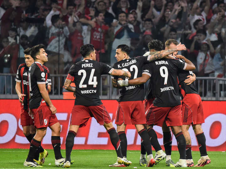 sabado-caliente-en-el-clausura-se-juegan-boca-racing-e-independiente-river-2 Sábado caliente en el Clausura: se juegan Boca-Racing e Independiente-River