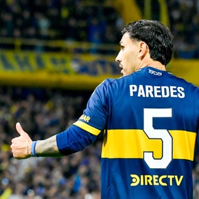 se-sube-al-avion-la-imagen-del-jugador-de-boca-que-vuela-a-europa-este-martes-6 Se sube al avión: la imagen del jugador de Boca que vuela a Europa este martes