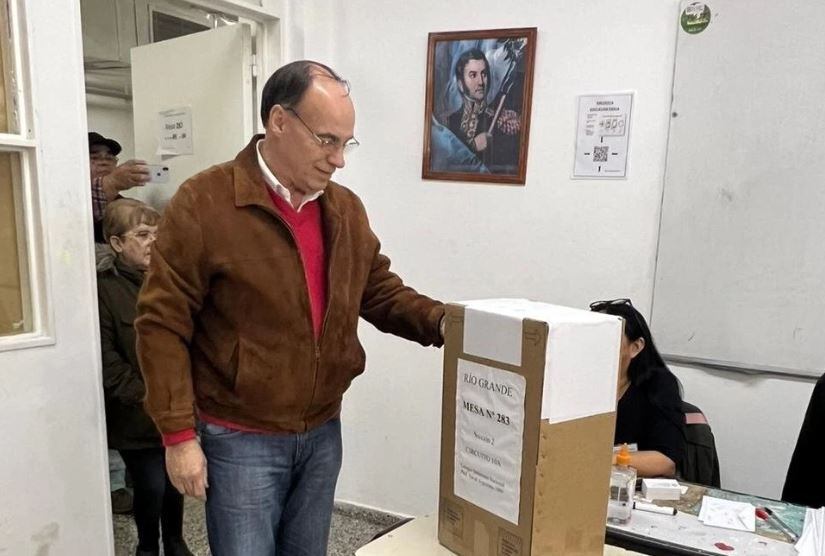 tierra-del-fuego-el-peronismo-lla-pro-y-partidos-provinciales-se-disputan-cinco-bancas-clave-en-el-congreso-2 Tierra del Fuego: el peronismo, LLA-PRO y partidos provinciales se disputan cinco bancas clave en el Congreso