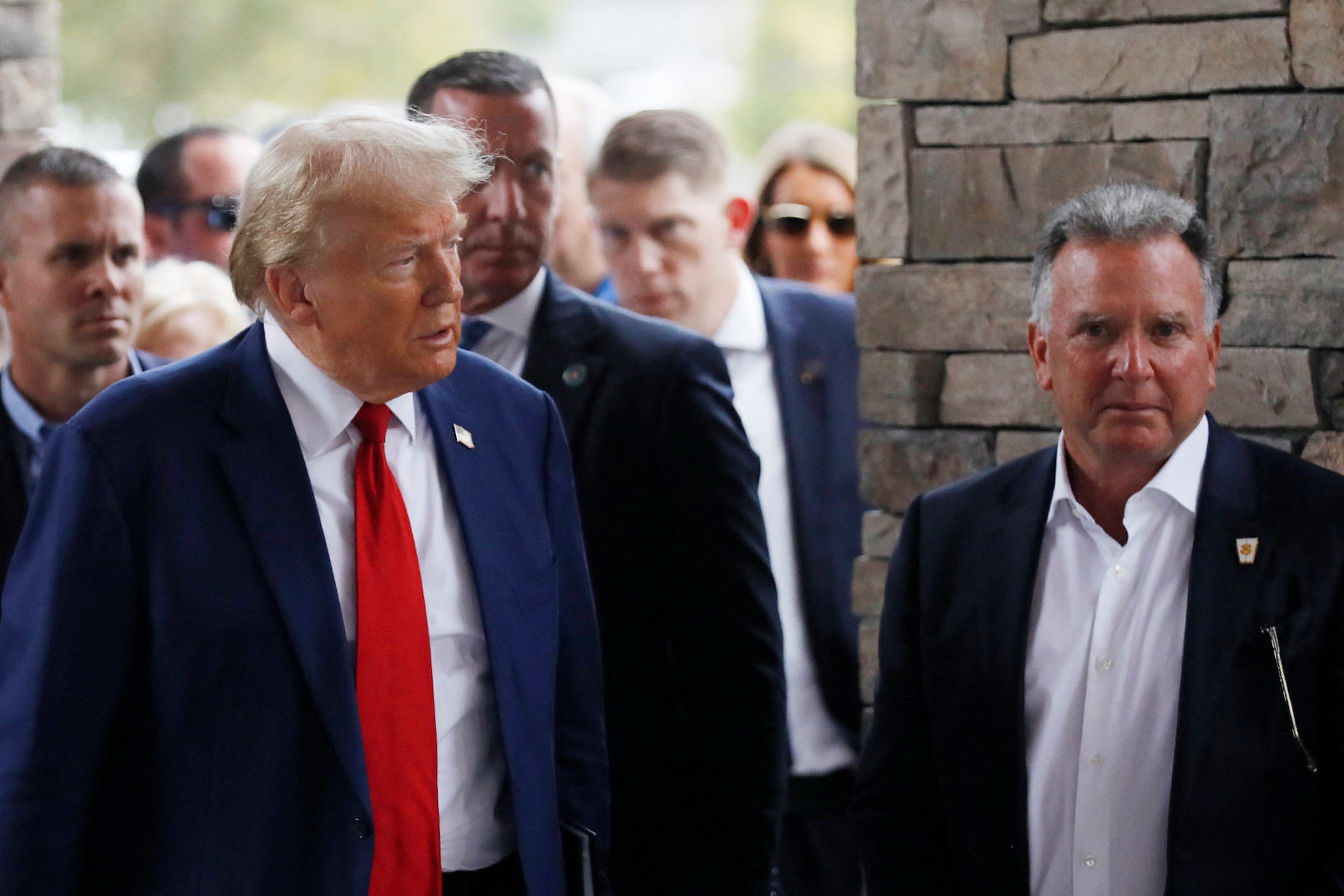 un-gobernador-de-eeuu-cercano-a-trump-vendra-a-la-argentina-con-una-fuerte-agenda-militar-y-de-seguridad Un gobernador de EEUU cercano a Trump vendrá a la Argentina con una fuerte agenda militar y de seguridad