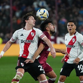 video-la-queja-de-gallardo-con-juanfer-antes-del-empate-de-lanus-3 Video: la queja de Gallardo con Juanfer antes del empate de Lanús