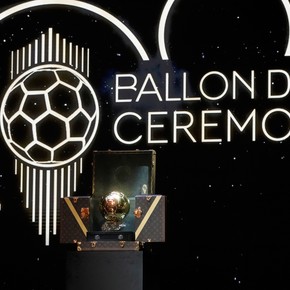 balon-de-oro-cuanto-cuesta-el-trofeo-y-de-que-material-esta-hecho-4 Balón de Oro: cuánto cuesta el trofeo y de que material está hecho
