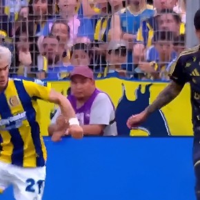 de-canalla-a-canalla-di-maria-le-regalo-su-camiseta-a-lautaro-blanco-en-el-entretiempo-3 De canalla a canalla: Di María le regaló su camiseta a Lautaro Blanco en el entretiempo