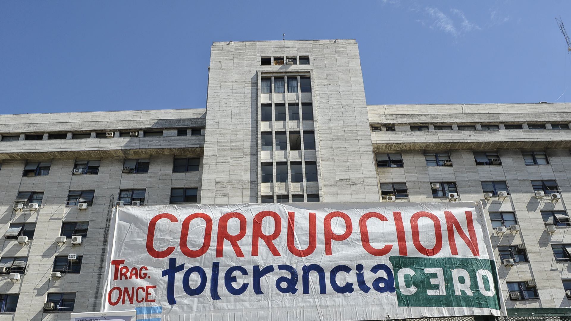 de-cromanon-al-fentanilo-contaminado-como-los-controles-del-estado-fallaron-en-las-grandes-tragedias-argentinas-3 De Cromañón al fentanilo contaminado, cómo los controles del Estado fallaron en las grandes tragedias argentinas