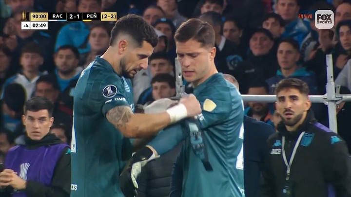 decision-fuerte-de-costas-cambeses-titular-en-racing-y-arias-al-banco-1 Decisión fuerte de Costas: Cambeses titular en Racing y Arias al banco