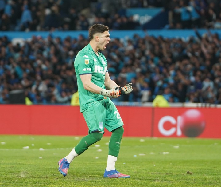 decision-fuerte-de-costas-cambeses-titular-en-racing-y-arias-al-banco-2 Decisión fuerte de Costas: Cambeses titular en Racing y Arias al banco