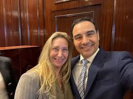 ganadores-y-perdedores-de-la-eleccion-en-corrientes-una-victoria-ideal-para-valdes-y-el-fracaso-libertario-del-violeta-puro-1 Ganadores y perdedores de la elección en Corrientes: una victoria ideal para Valdés y el fracaso libertario del “violeta puro”