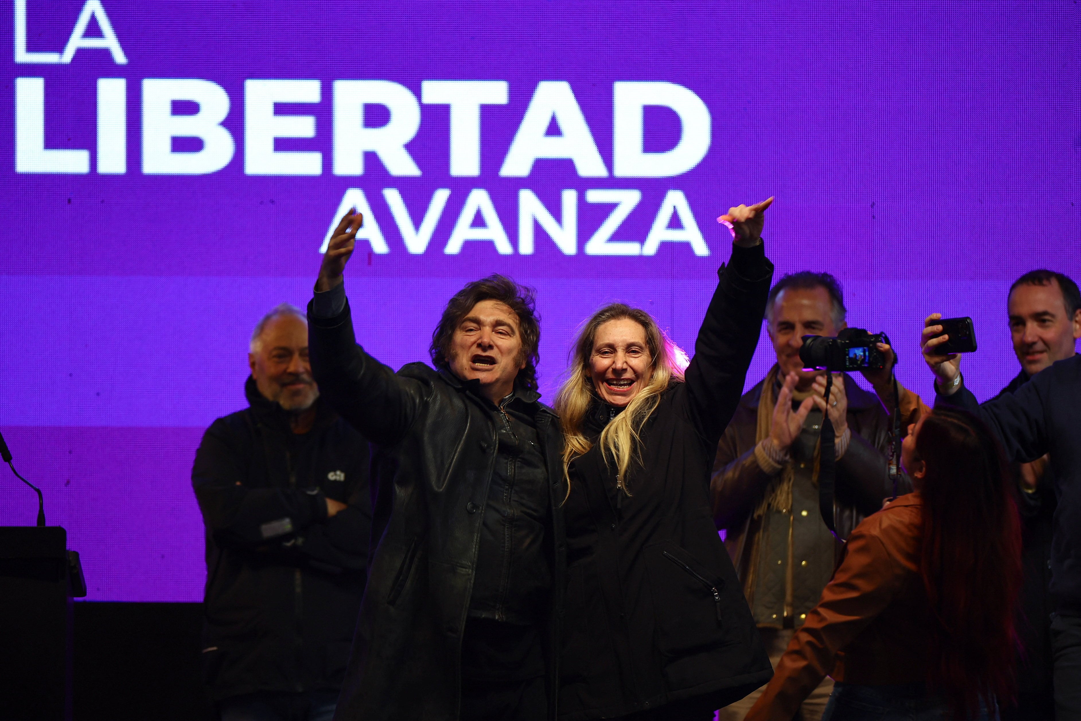 javier-milei-defendio-a-su-hermana-karina-ratifico-el-rumbo-y-aseguro-estamos-frente-a-la-eleccion-mas-importante-de-nuestra-vida Javier Milei defendió a su hermana Karina, ratificó el rumbo y aseguró: “Estamos frente a la elección más importante de nuestra vida”