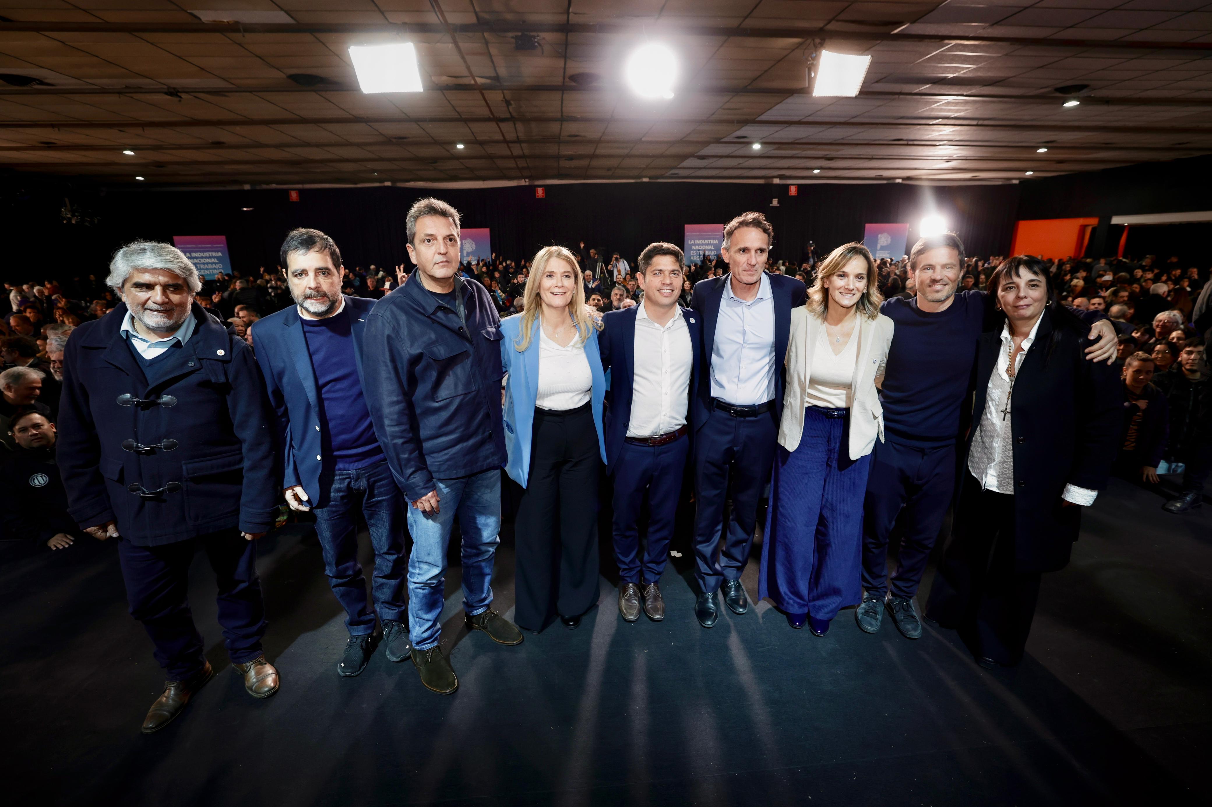 kicillof-insto-a-los-bonaerenses-a-votar-vamos-a-poner-la-primera-piedra-para-la-construccion-de-una-argentina-distinta-1 Kicillof instó a los bonaerenses a votar: “Vamos a poner la primera piedra para la construcción de una Argentina distinta”