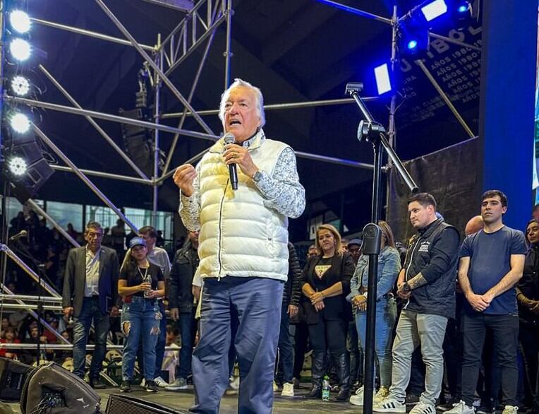 la-justicia-suspendio-las-elecciones-en-el-sindicato-de-gastronomicos-y-seguira-sin-definir-la-pelea-entre-barrionuevo-y-camano-1 La Justicia suspendió las elecciones en el Sindicato de Gastronómicos y seguirá sin definir la pelea entre Barrionuevo y Camaño