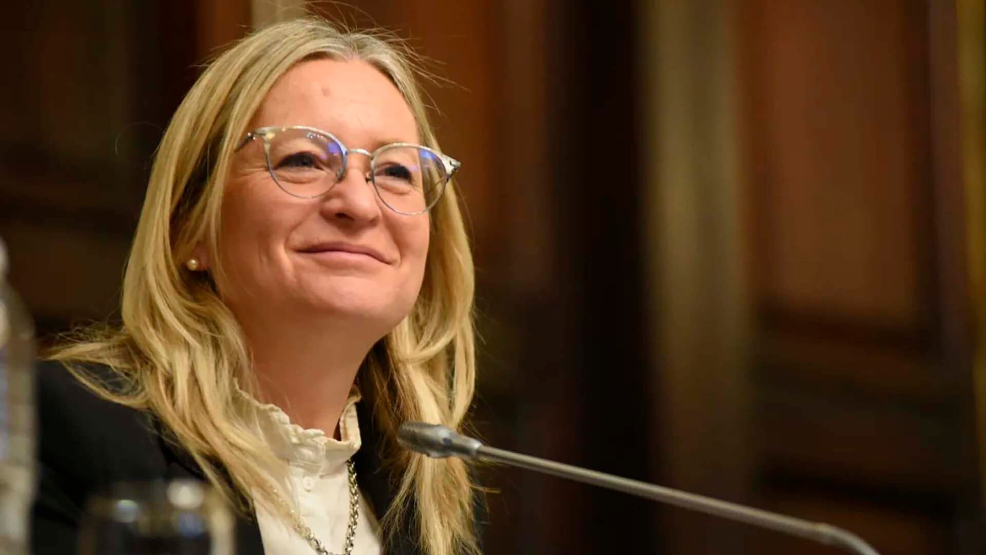 la-legislatura-de-mendoza-aprobo-una-reforma-que-regula-el-empleo-publico-como-son-los-cambios-que-se-implementaran-1 La Legislatura de Mendoza aprobó una reforma que regula el empleo público: cómo son los cambios que se implementarán