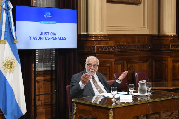 Senado: el kirchnerismo dejó sin quorum el debate para actualizar multas por evasión tributaria