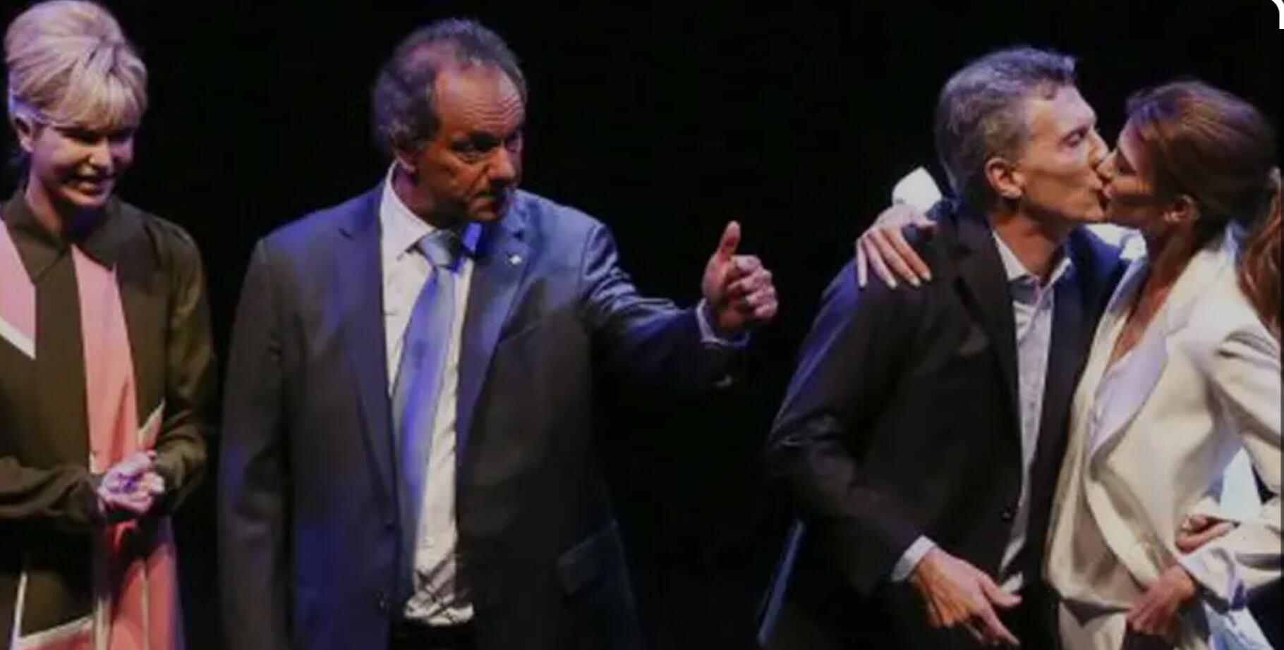 a-10-anos-del-primer-debate-presidencial-las-frases-y-gestos-mas-recordados-de-los-protagonistas-1 A 10 años del primer debate presidencial: las frases y gestos más recordados de los protagonistas