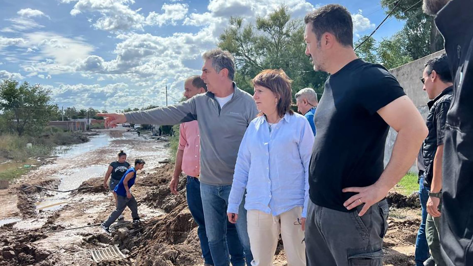 bahia-blanca-confirmo-que-el-gobierno-le-cobra-el-alquiler-de-los-puentes-de-emergencia-tras-las-inundaciones-1 Bahía Blanca confirmó que el Gobierno le cobra el alquiler de los puentes de emergencia tras las inundaciones