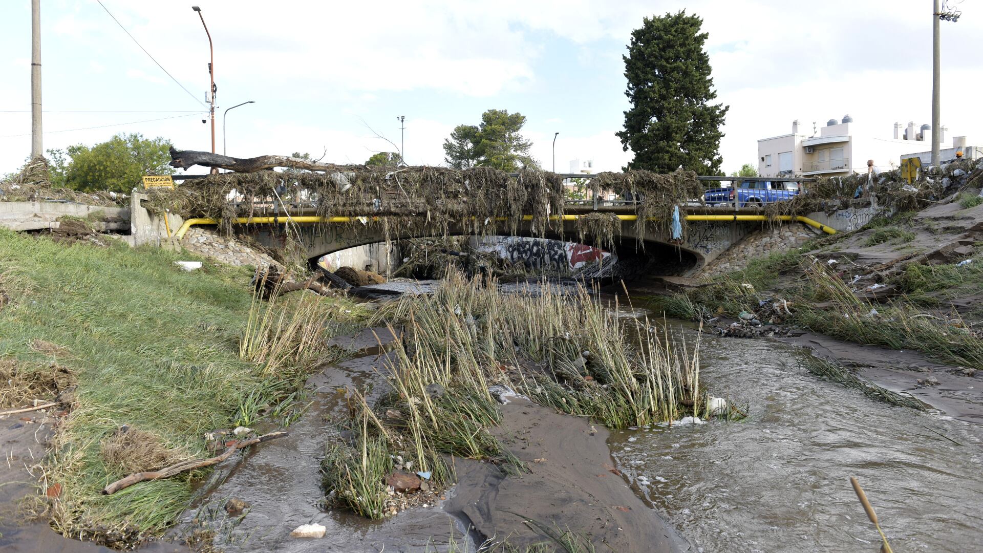 bahia-blanca-confirmo-que-el-gobierno-le-cobra-el-alquiler-de-los-puentes-de-emergencia-tras-las-inundaciones-2 Bahía Blanca confirmó que el Gobierno le cobra el alquiler de los puentes de emergencia tras las inundaciones