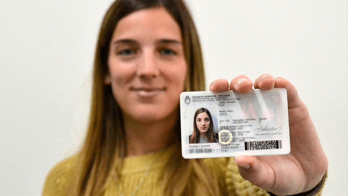 cambiar-el-apellido-paterno-en-argentina-como-es-el-tramite-y-en-que-casos-se-aprueba Cambiar el apellido paterno en Argentina: cómo es el trámite y en qué casos se aprueba
