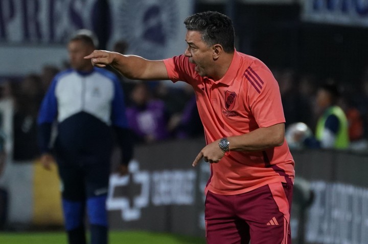 con-gallardo-expulsado-y-un-gimnasia-puntero-la-ultima-vez-que-el-lobo-le-gano-a-river-en-el-monumental-3 Con Gallardo expulsado y un Gimnasia puntero, la última vez que el Lobo le ganó a River en el Monumental