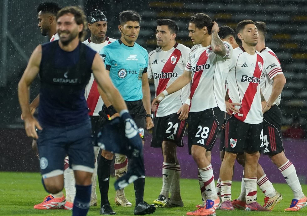 curvas-peligrosas-diario-de-los-sinuosos-15-meses-de-gallardo-en-river-5 Curvas peligrosas: diario de los sinuosos 15 meses de Gallardo en River