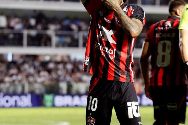 Dura derrota para el Santos: al borde del descenso y sin Neymar…