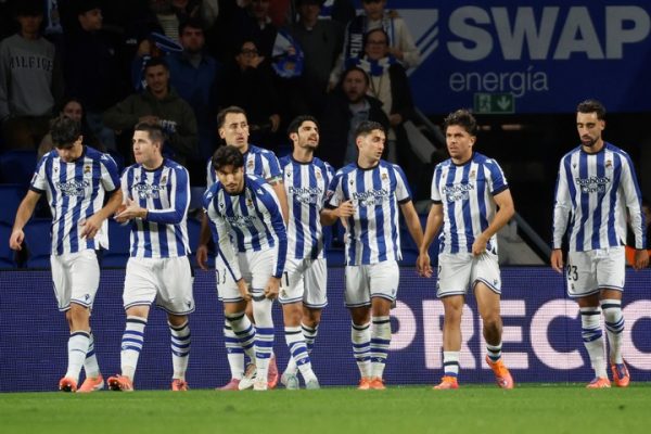 Duro golpe para Almeyda: el Sevilla perdió por realizar mal ¡un saque lateral!