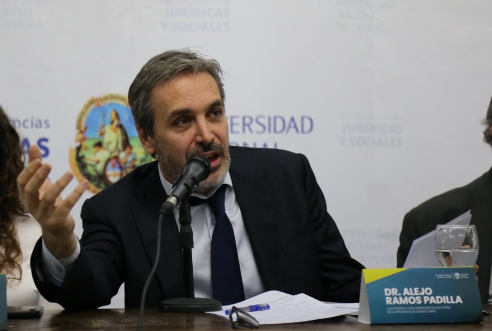 el-gobierno-a-contrarreloj-reimpresion-de-boletas-y-la-urgente-necesidad-de-dejar-atras-el-caso-espert-tras-una-semana-de-paralisis-3 El Gobierno, a contrarreloj: reimpresión de boletas y la urgente necesidad de dejar atrás el caso Espert tras una semana de parálisis