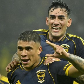 el-juvenil-que-debuto-en-rosario-central-contra-river-y-fue-recibido-por-una-multitud-en-su-barrio-2 El juvenil que debutó en Rosario Central contra River y fue recibido por una multitud en su barrio