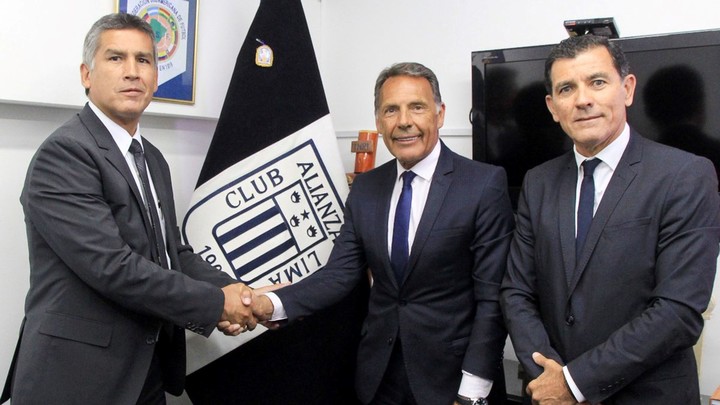 el-uno-por-uno-de-los-clubes-y-los-titulos-de-la-carrera-de-miguel-russo-como-dt-11 El uno por uno de los clubes y los títulos de la carrera de Miguel Russo como DT